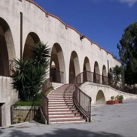 Casa Per Ferie Mater Dei Panzió Szirakúza