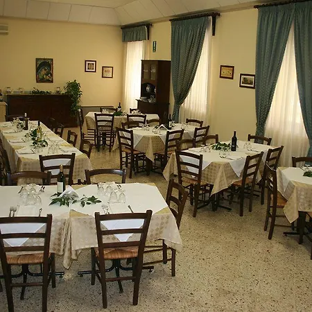 Casa Per Ferie Mater Dei *